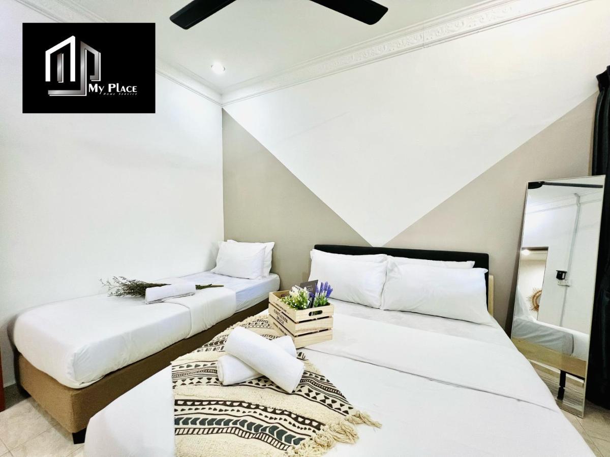 3 Bedroom Landed Beside Jonker Taman Kota Laksamana 164b By Myplace